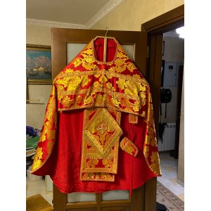 Облачение иерейское из высококачественной греческой парчи.
